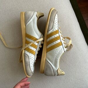 ADIDAS: JAPAN LOW TOP SNEAKER